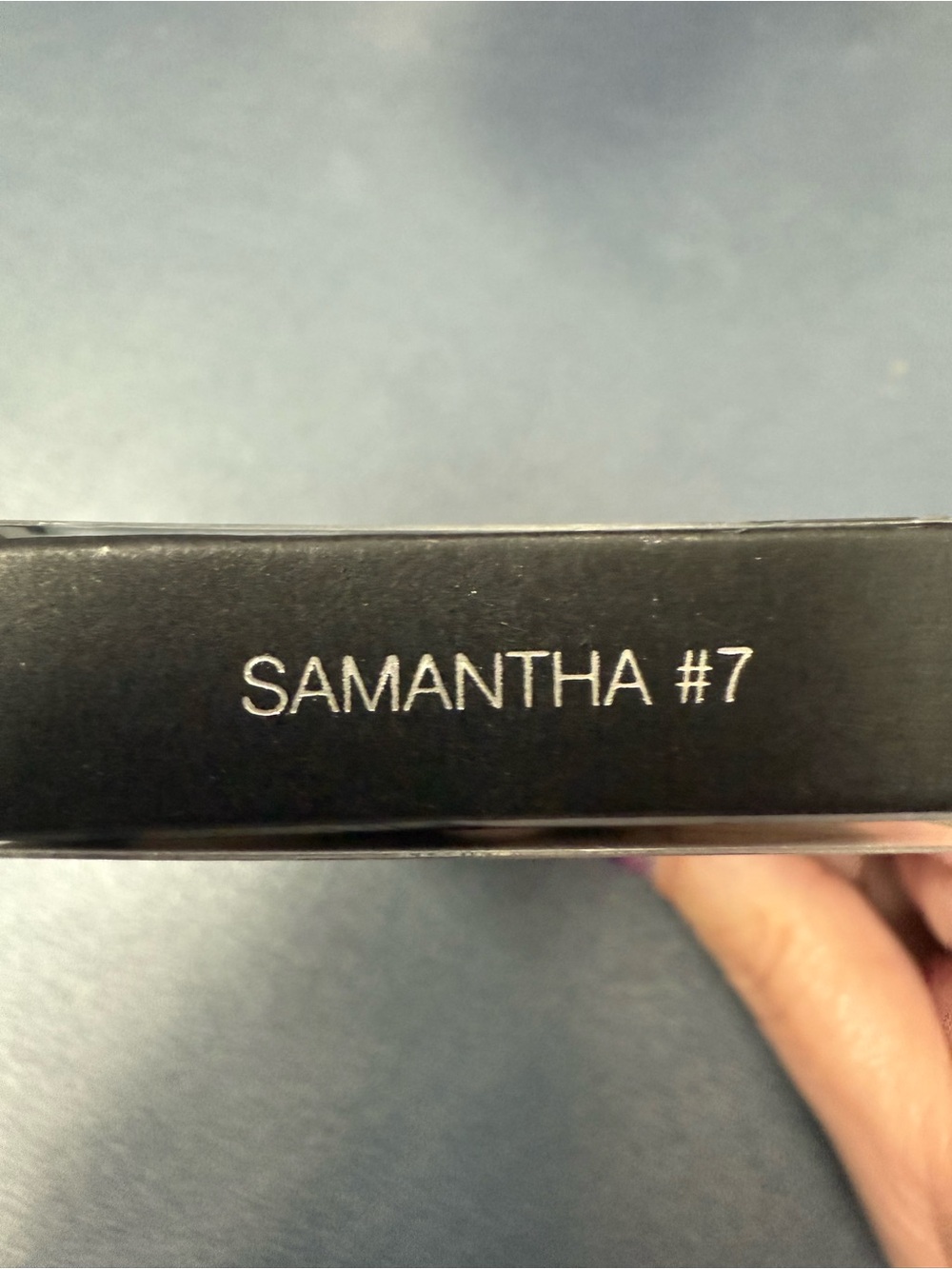 HUDA BEAUTY Samantha #7 Lashes - Picture 4 of 5
